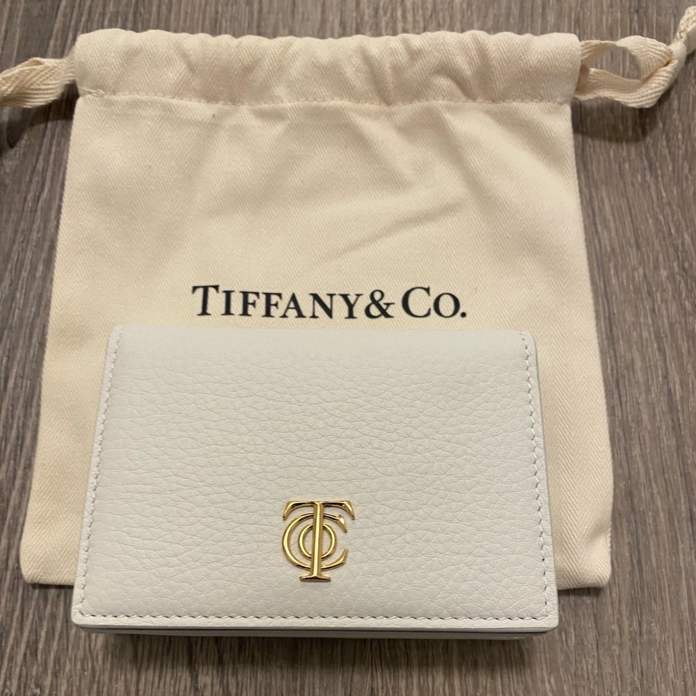 Brand New Tiffany & Co. white leather card holder Wallet